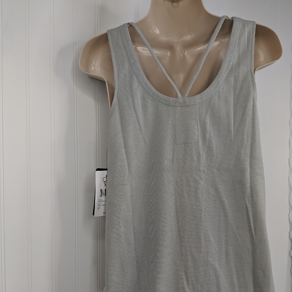 Chaser Strappy Ribbed Grey Shirt Tail Tank NWT - M - Picture 5 of 8